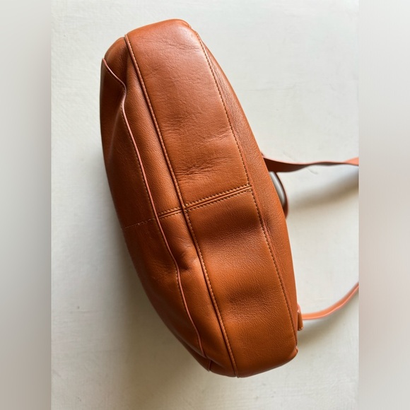 Cuyana Convertible Satchel-13 Inch in Smooth Caramel Leather - Picture 6 of 13